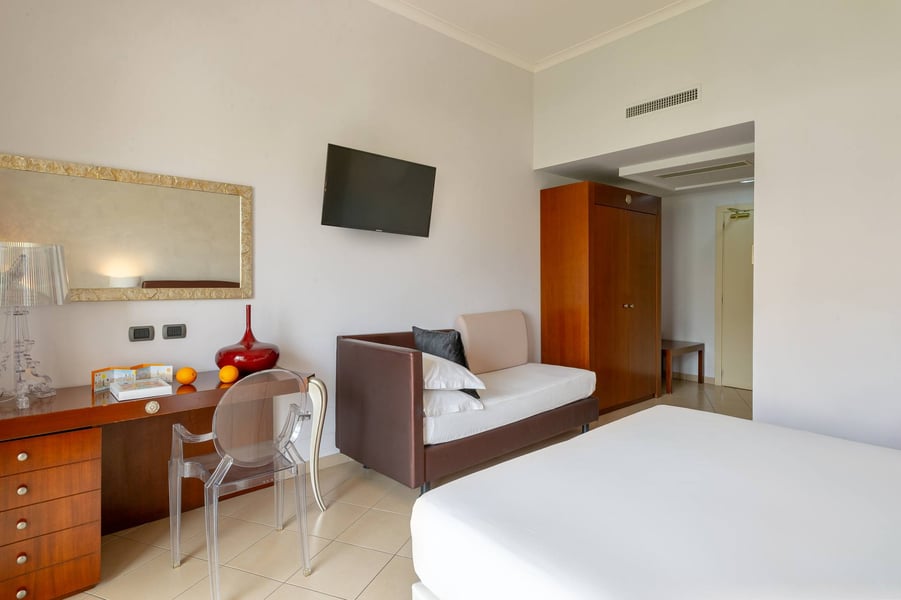 Standard Vista Camere Grand Hotel Sofia Noto 03
